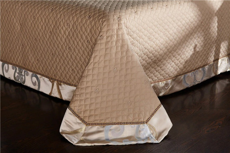 The Royal Chamber Luxury Jaquard Bedding Set (Egyptian Cotton)