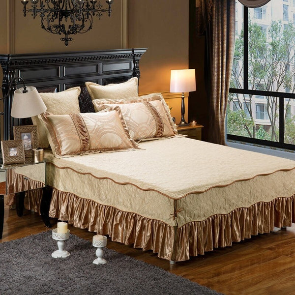 Silky Gold Rush Luxury Jaquard Bedding Set